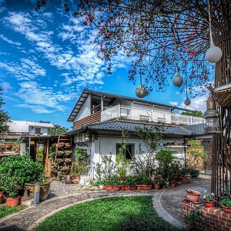 Hou Shan Ren Jia B&B Luye Eksteriør billede