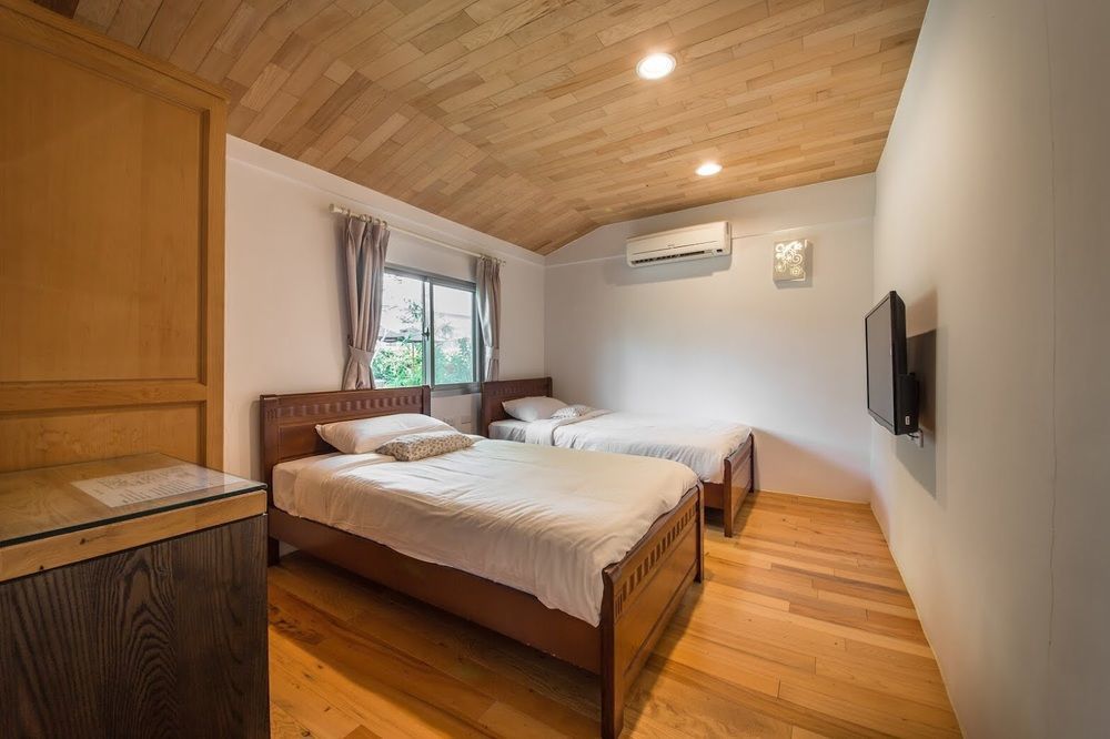 Hou Shan Ren Jia B&B Luye Eksteriør billede