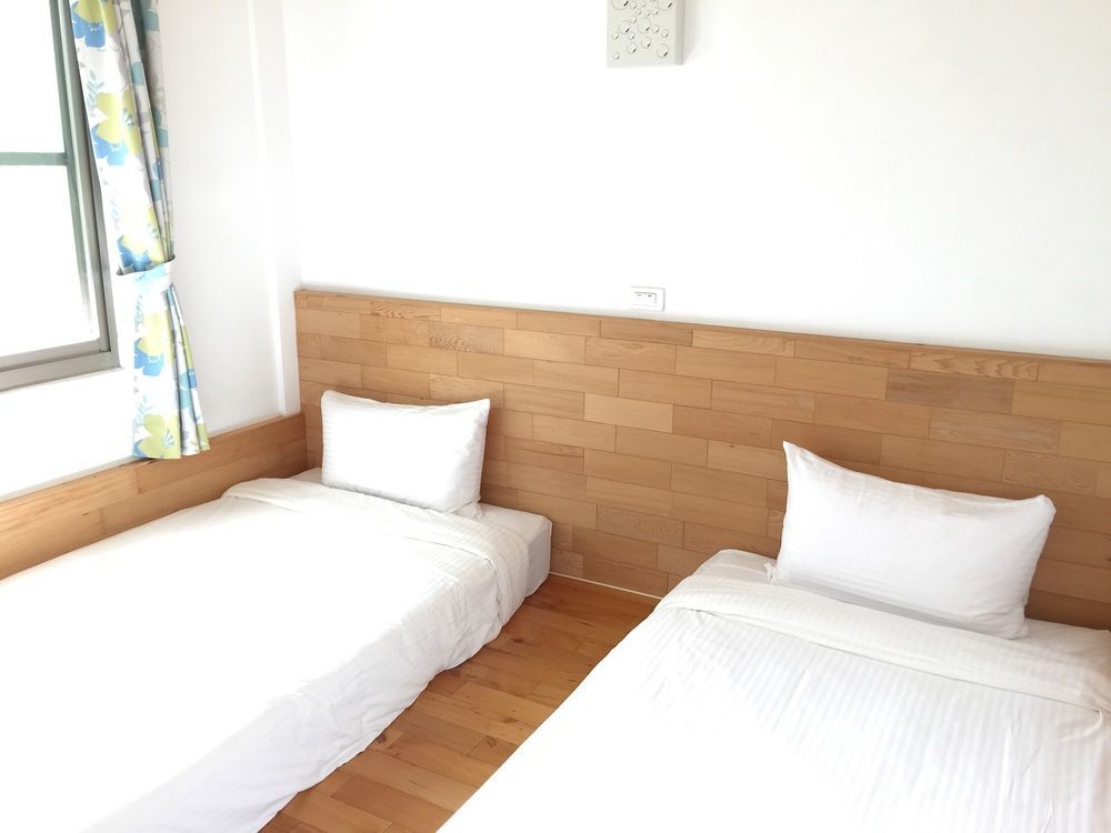 Hou Shan Ren Jia B&B Luye Eksteriør billede